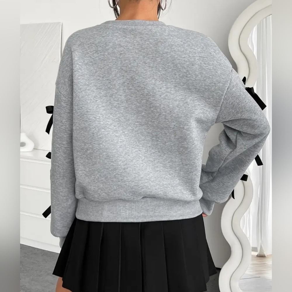 Coquette Ribbon Crewneck - Picture 3 of 7